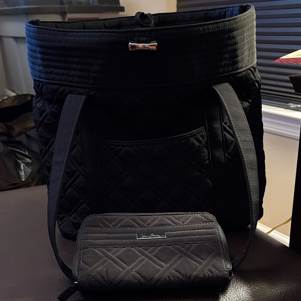 Vera Bradley black quilted tote Bag with BONUS matching Wallet